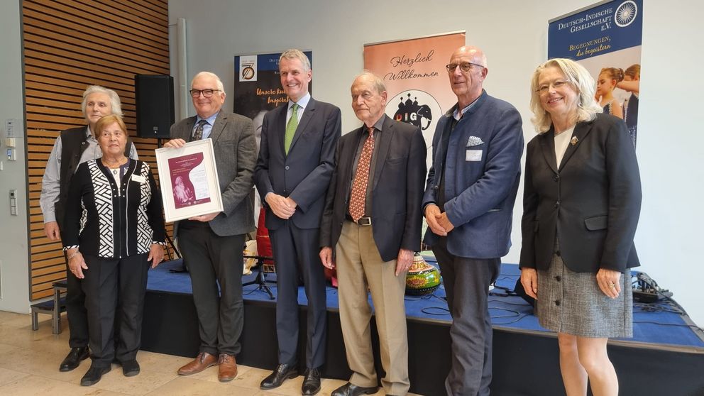 Prof. Dr. Thomas Müller-Bahlke erhält feierlich den Tagore-Preis 2025