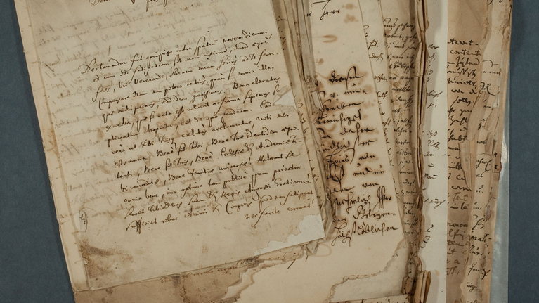 Geschädigte Handschriften aus dem Archiv