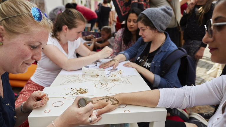 Orientalische Henna-Tatoos konnten auf der Seidenstraße erworben werden.