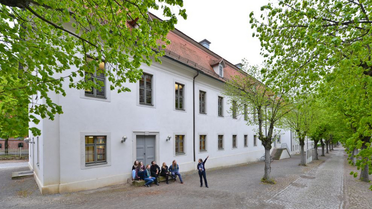 View of the building of the Historical Library at the Lindenhof Courtyard
