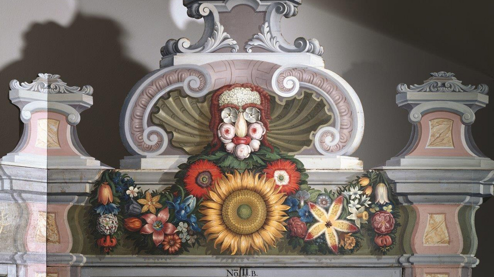 Die Bekrönungsmalerei des Pflanzenschranks in der Wunderkammer