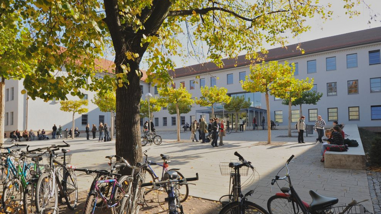 View of the Hans Ahrbeck House, the former building of the »Workers and Peasants Faculty«